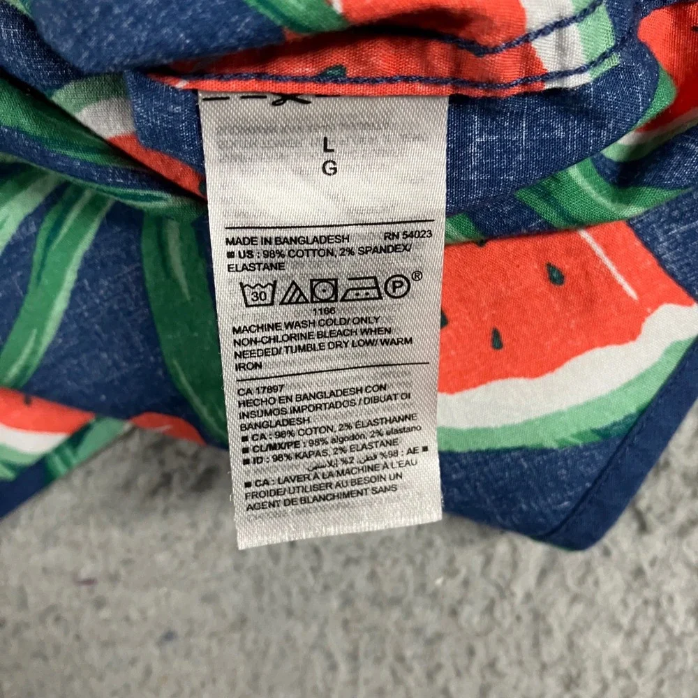 Old Navy Button Graphic Button Up Shirt Men M Watermelon Palm Leaf‎ Vaca Beach